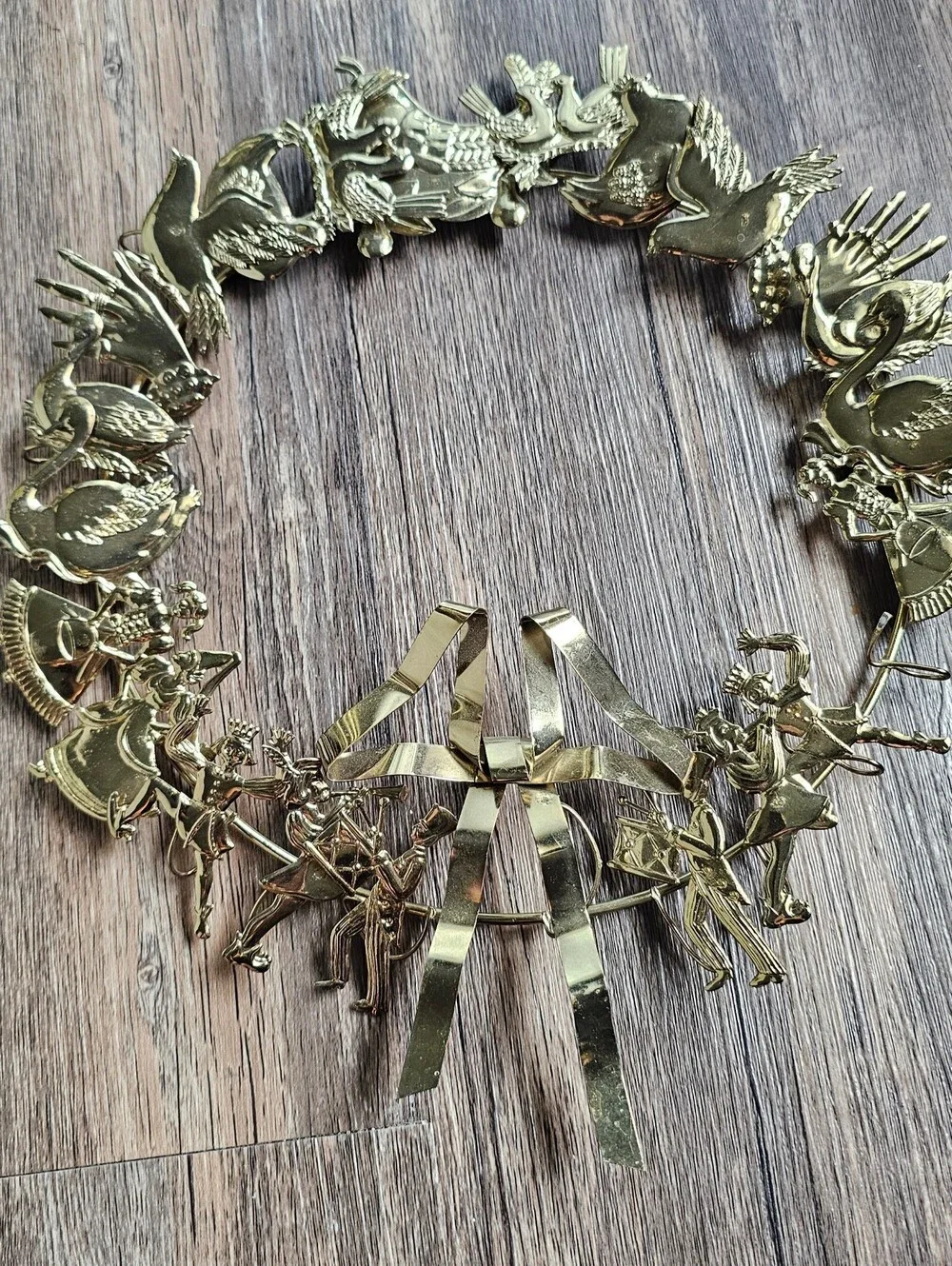 Vintage Dresden 12 Days of Christmas Metal wreath